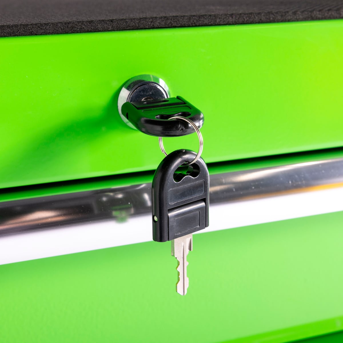 SGS 42in 11 Drawer Professional Roller Tool Cabinet | Green